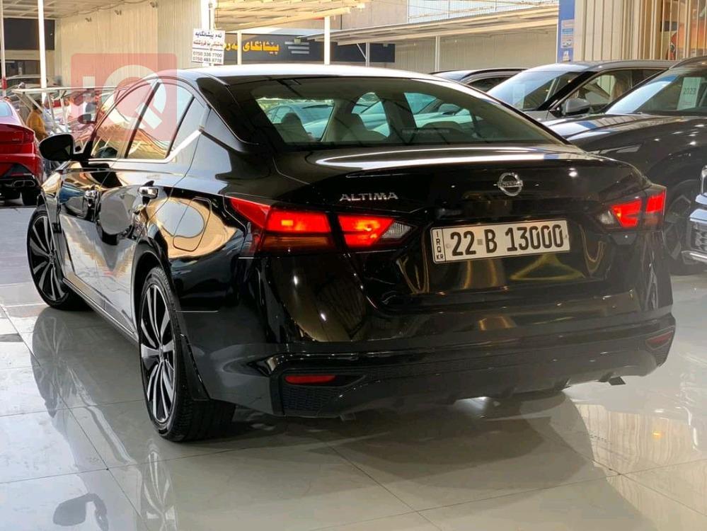 Nissan Altima